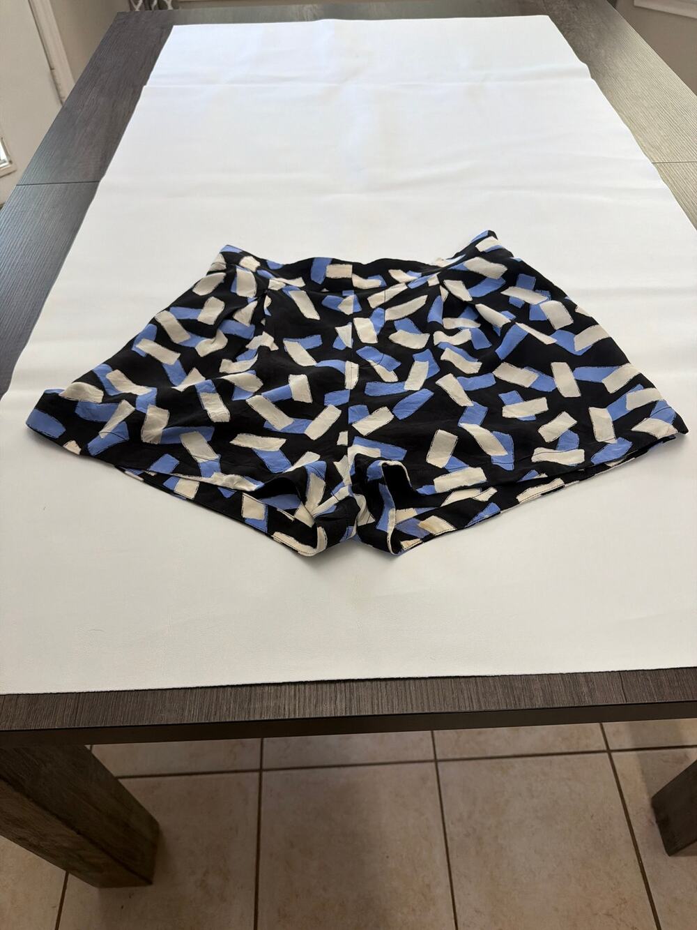 Townsen ladies shorts size medium